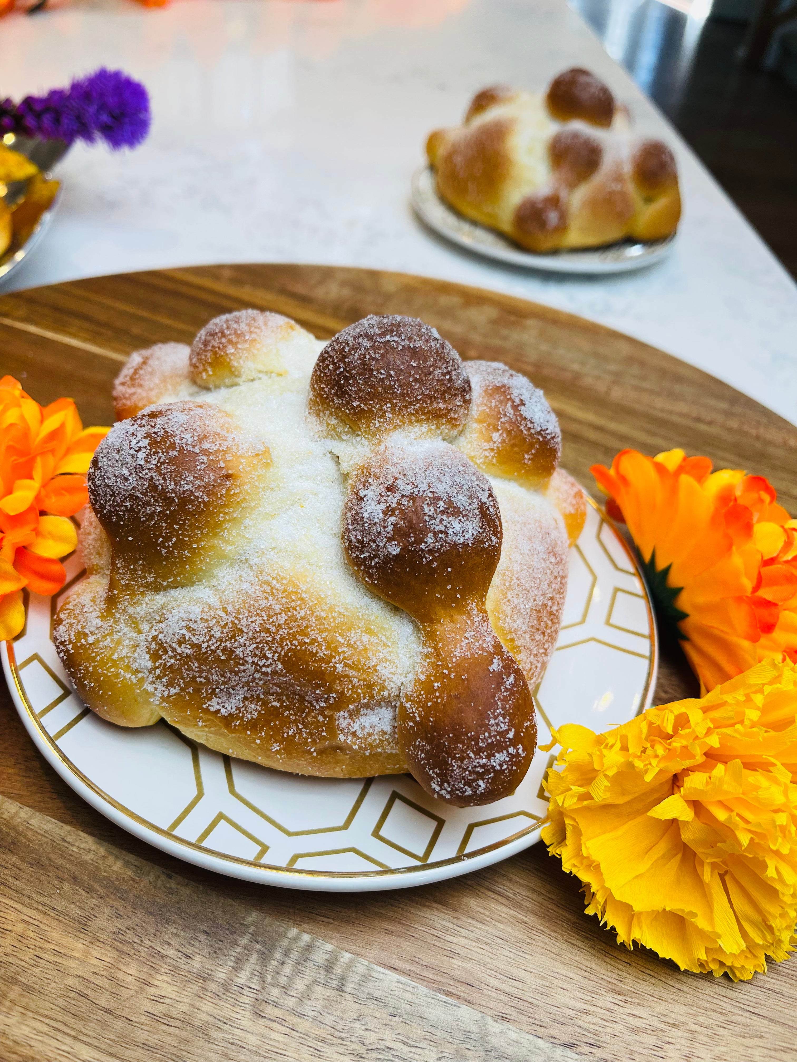 Home-made Pan de muerto/Bread of the dead (12oz 1 feeds 2)
